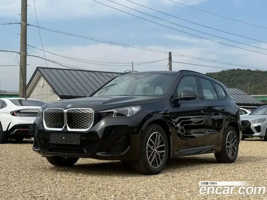 BMW iX1 eDrive 20 M Sport
