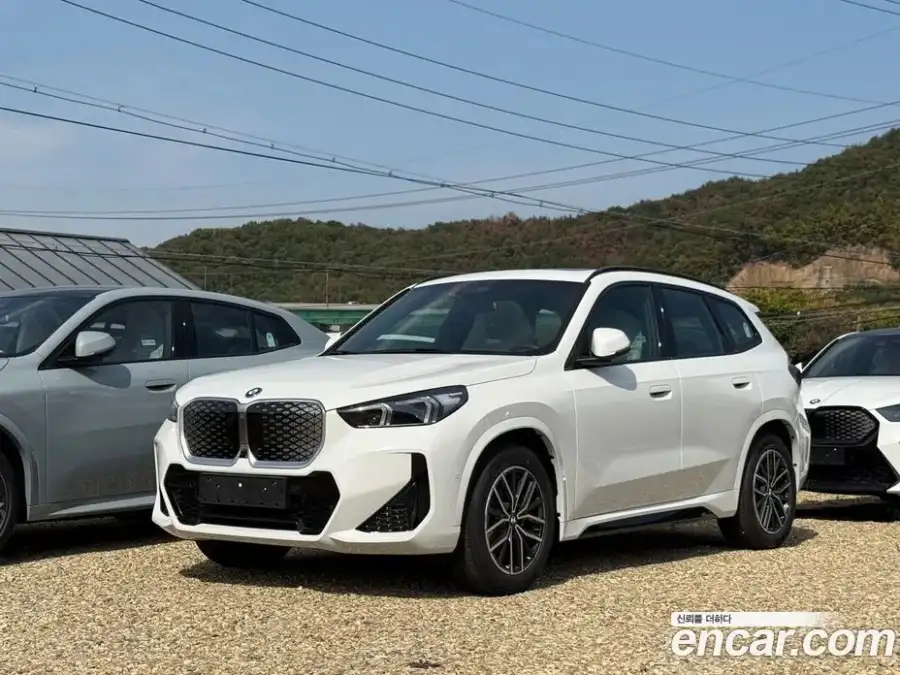 BMW iX1 eDrive 20 M Sport