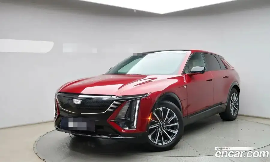 Cadillac Lyriq Sport